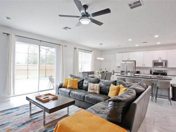 940 LAS FUENTES DRIVE , KISSIMMEE, FL 34746