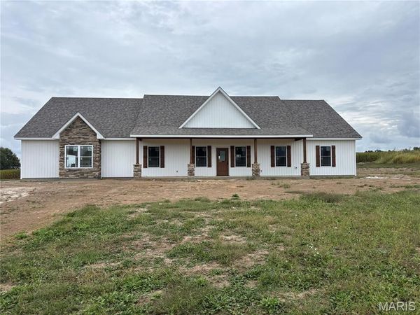 12525 Lone Cedar Loop, New London, MO 63459