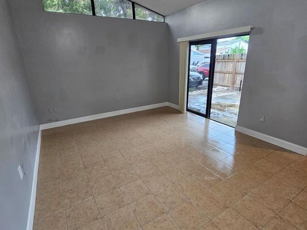 4552 NW 185TH Street, Miami Gardens, FL 33055
