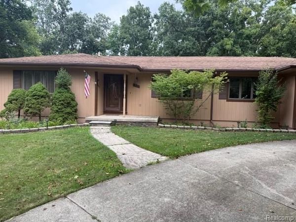 8588 Bridge Road, Grosse Ile Township, Mi 48138