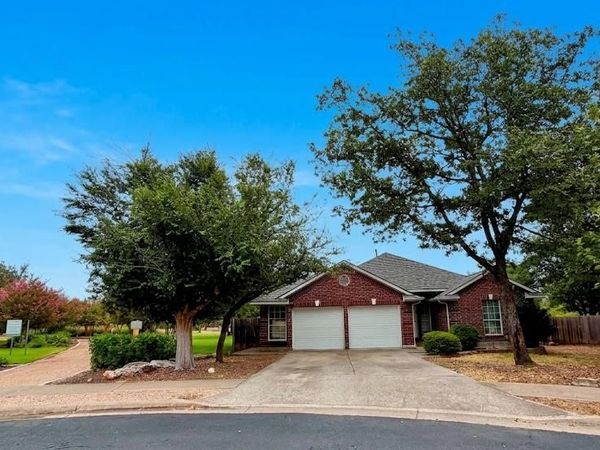 8618 COLUMBIA FALLS DR, Round Rock, TX 78681