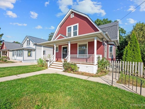 468 Locust Street , Elgin, IL 60123