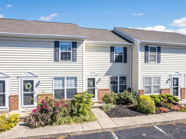964 Charleston Way Drive, Unit 10C, Westerville, OH 43081