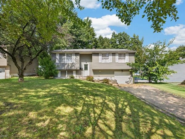 5124 Willow Crest Avenue , Austintown, OH 44515