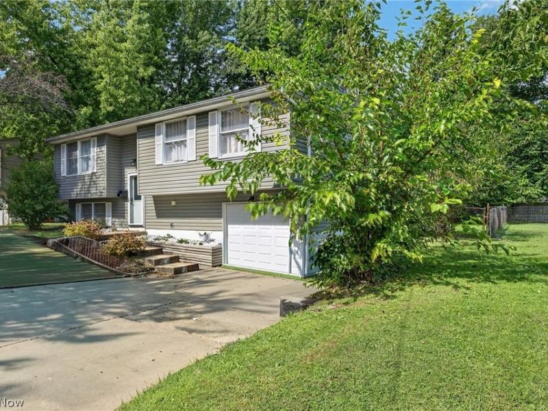 5124 Willow Crest Avenue, Austintown, OH 44515 Photo 3