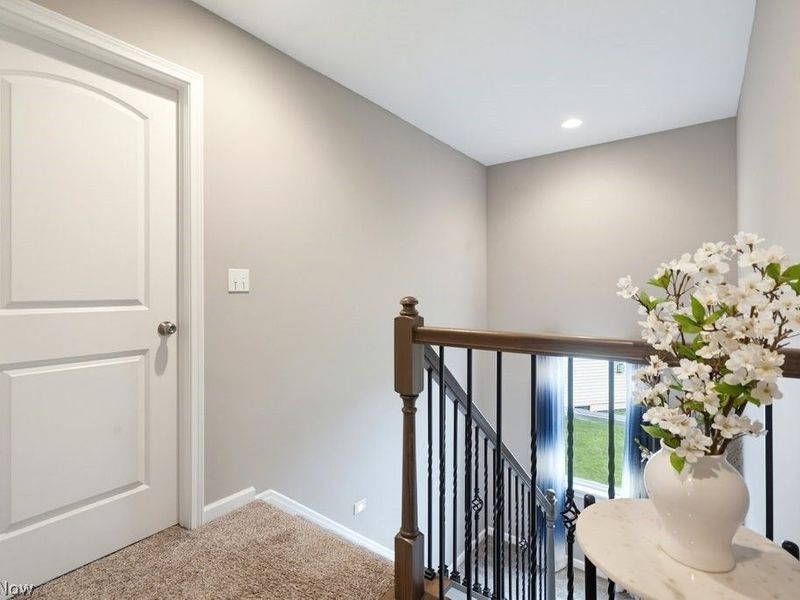 13953 Laurelbrook Oval, Strongsville, OH 44136 Photo 24