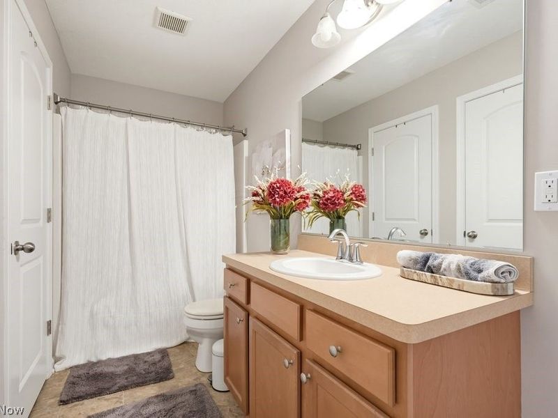 13953 Laurelbrook Oval, Strongsville, OH 44136 Photo 27