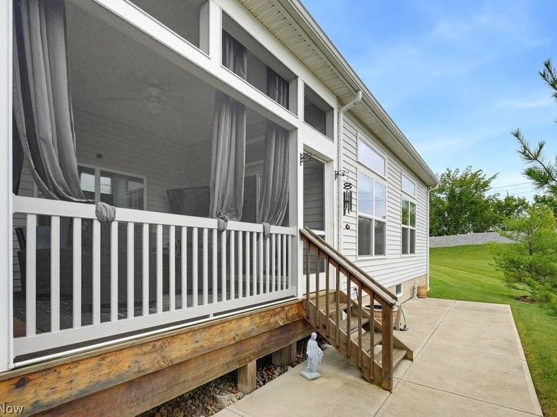 13953 Laurelbrook Oval, Strongsville, OH 44136 Photo 32