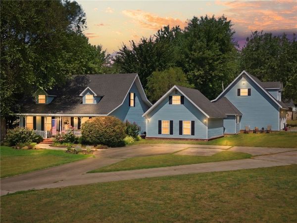 3860 N Gulley Road, Fayetteville, AR 72703