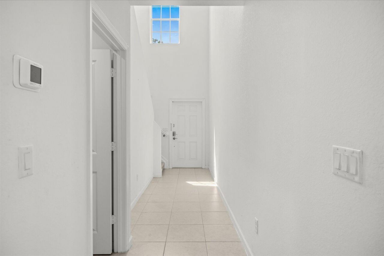11065 NW Pondside Lane, Port Saint Lucie, FL 34987 Photo