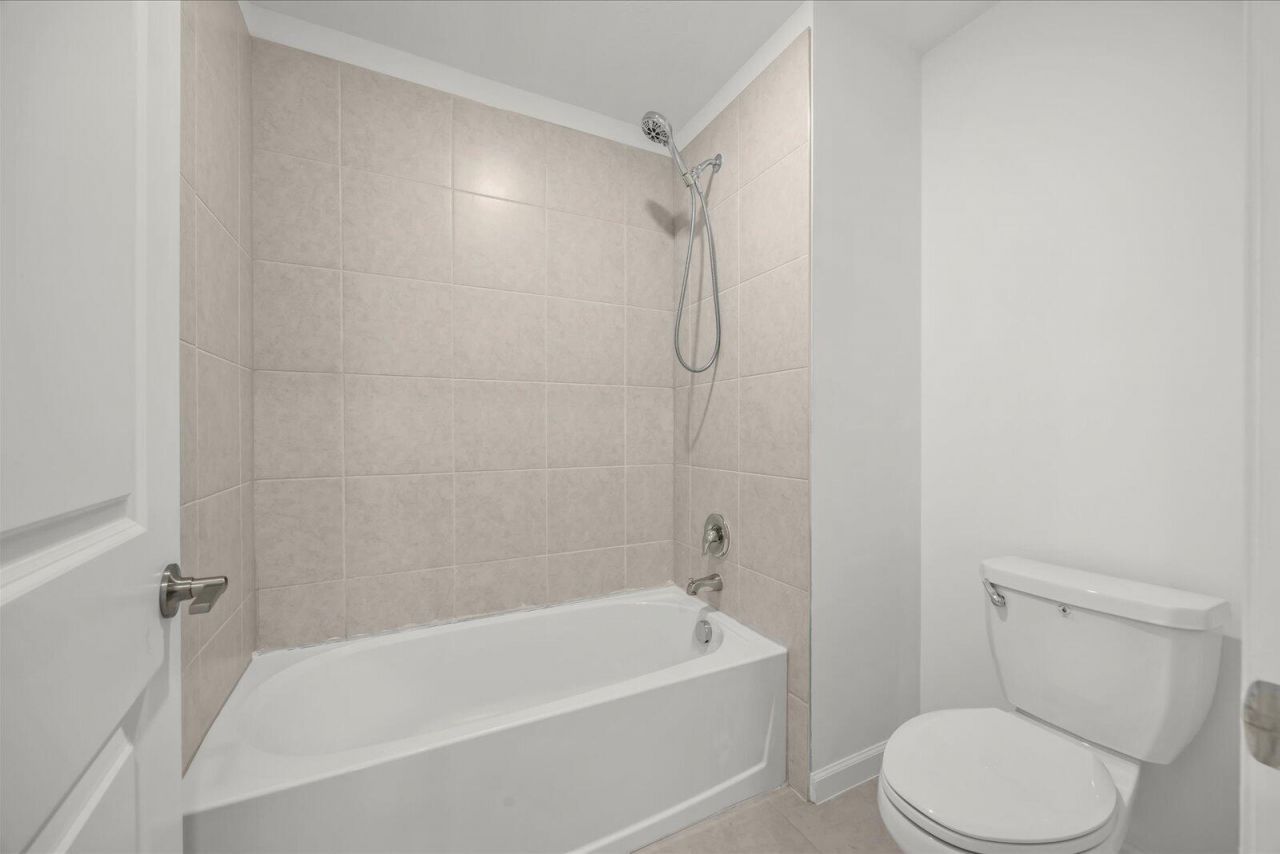 11065 NW Pondside Lane, Port Saint Lucie, FL 34987 Photo