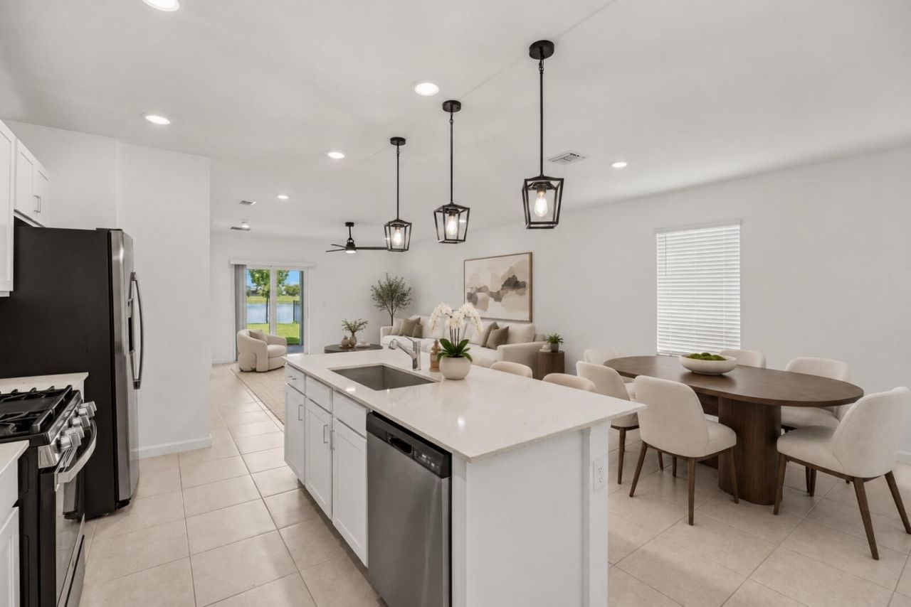11065 NW Pondside Lane, Port Saint Lucie, FL 34987 Photo