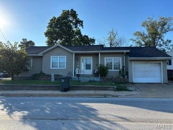 326 Forest Avenue, Valley Park, MO 63088