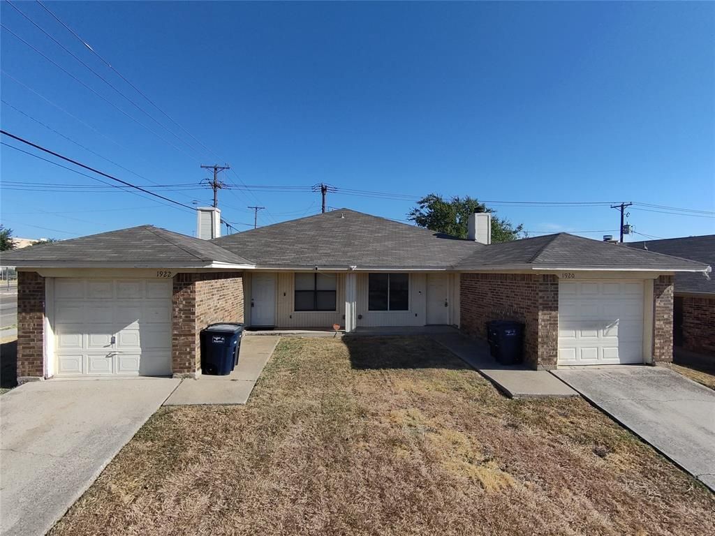 1922 San Rafael Street, Fort Worth, TX 76134 Main Photo