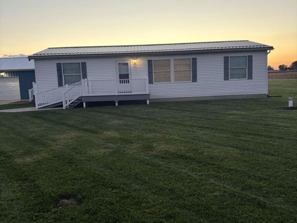 9015 Township Road 36 NW, Somerset, OH 43783