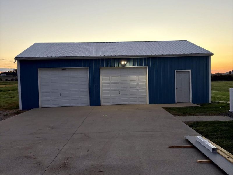 9015 Township Road 36 NW, Somerset, OH 43783 Photo 2