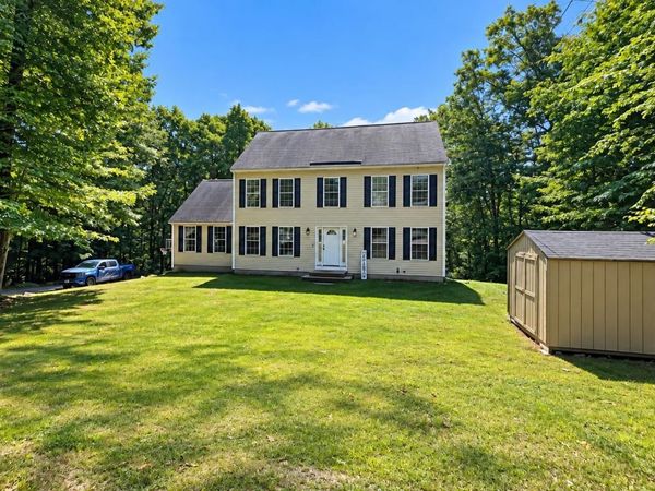 107 Mountain Road, Deerfield, NH 03037
