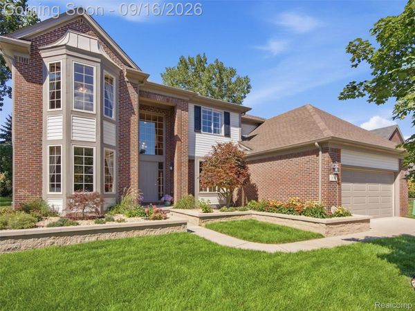 3332 Empire Drive, Rochester Hills, Mi 48309