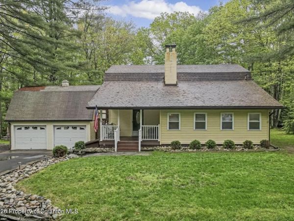 121 First Tafton Road , Tafton, PA 18464
