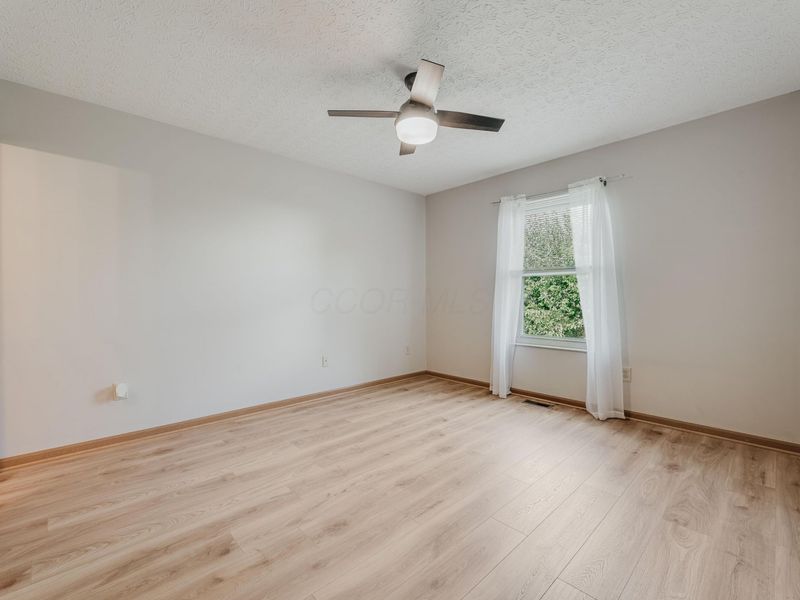 2557 Locksley Road, Grove City, OH 43123 Photo 13