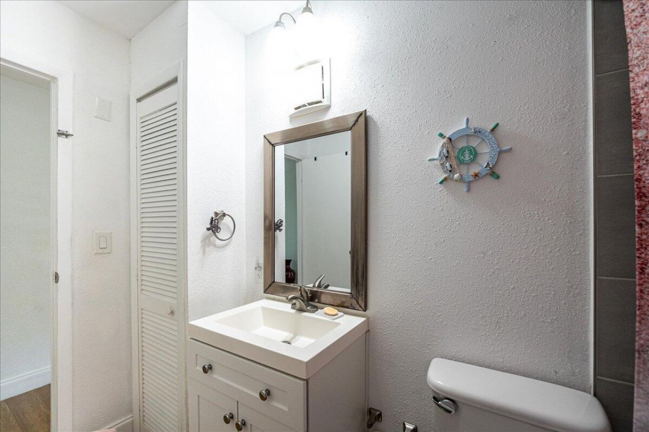 300 SW Prima Vista Boulevard, Port Saint Lucie, FL 34983 Photo