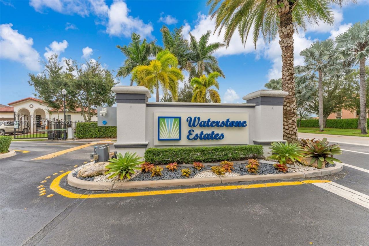 3985 NE 15th St, Homestead, FL 33033 Photo