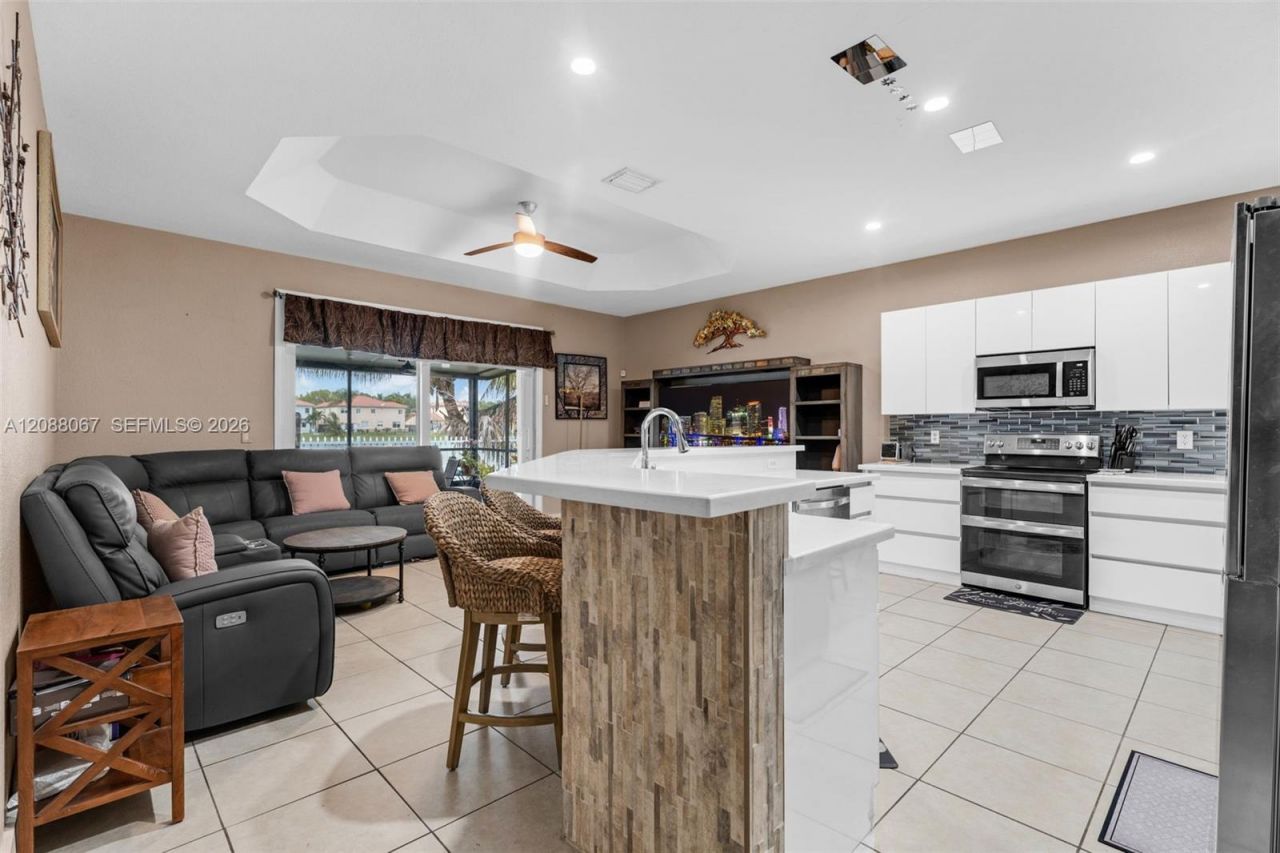3985 NE 15th St, Homestead, FL 33033 Photo