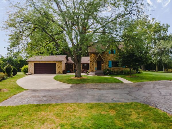 1122 Somerlot Hoffman Road E, Marion, OH 43302
