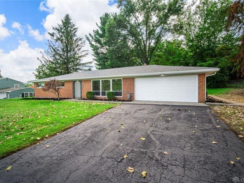 2743 Ironwood Drive, Springfield, OH 45504 Photo 3