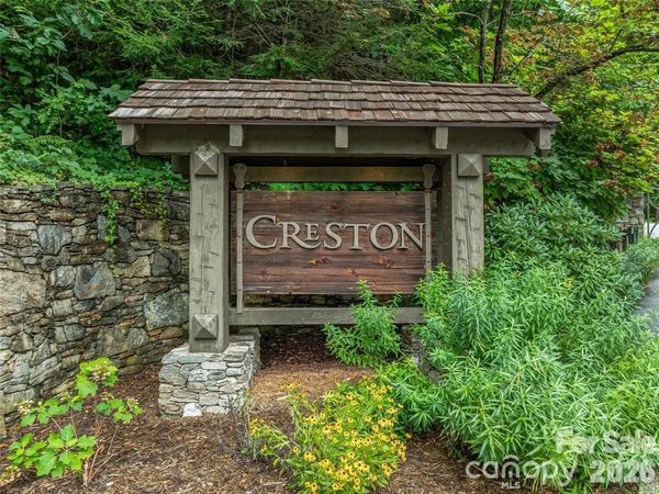 71 Kestrel Lane, Black Mountain, NC 28711
