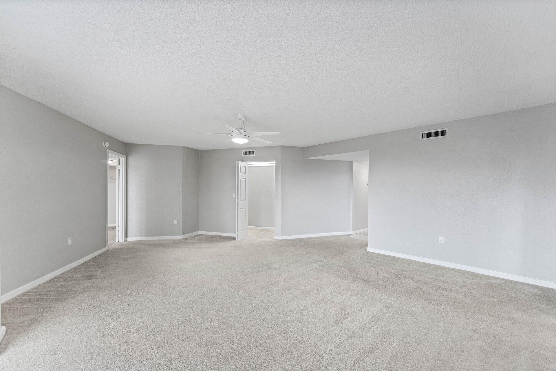 1300 NE Miami Gardens Drive, Unit 308E, Miami, FL 33179 Photo