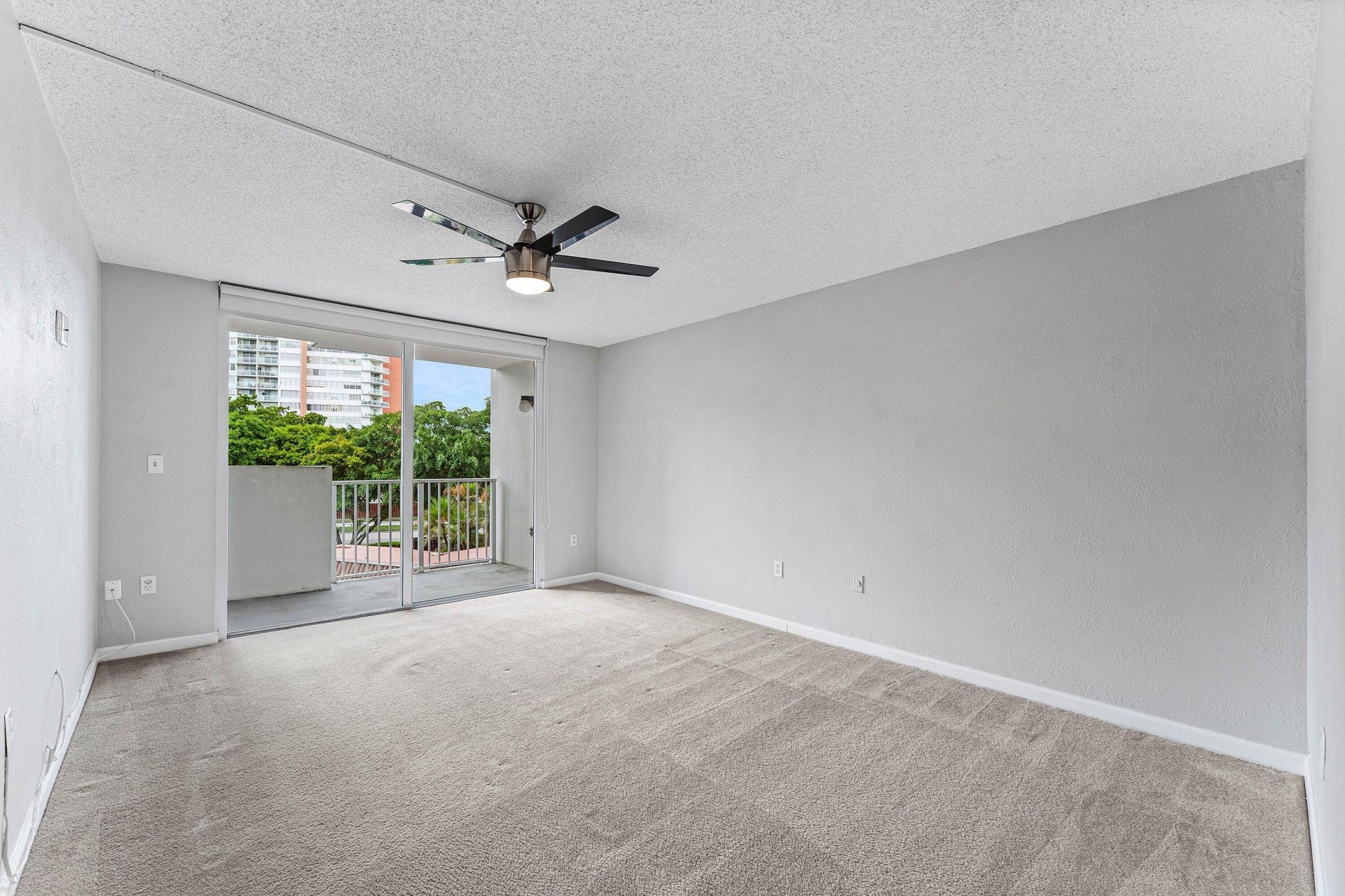 1300 NE Miami Gardens Drive, Unit 308E, Miami, FL 33179 Photo