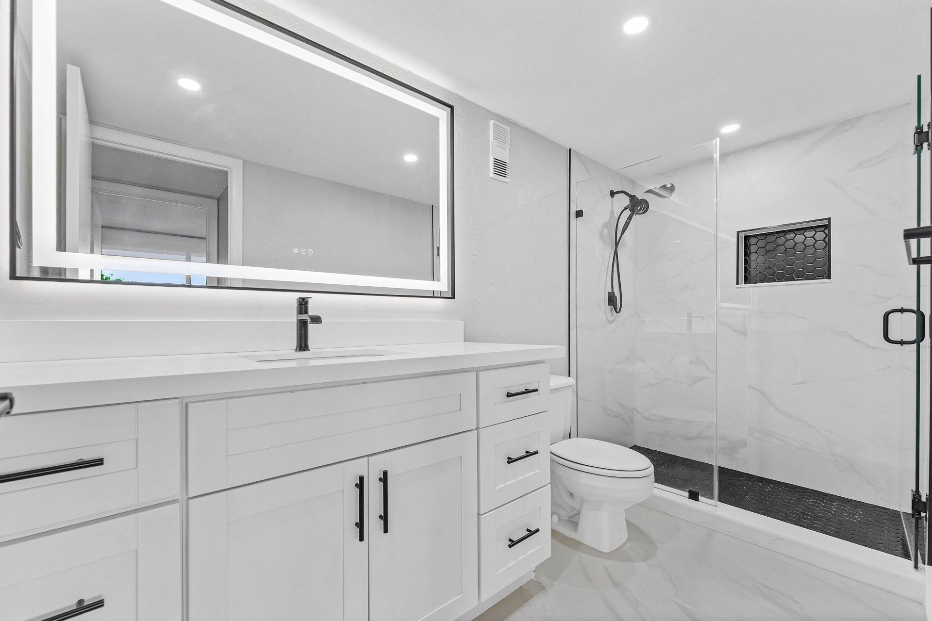 1300 NE Miami Gardens Drive, Unit 308E, Miami, FL 33179 Photo