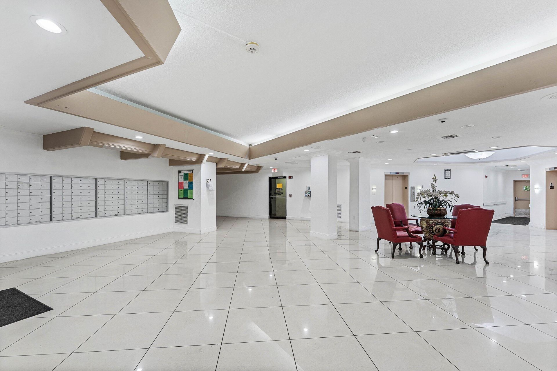 1300 NE Miami Gardens Drive, Unit 308E, Miami, FL 33179 Photo