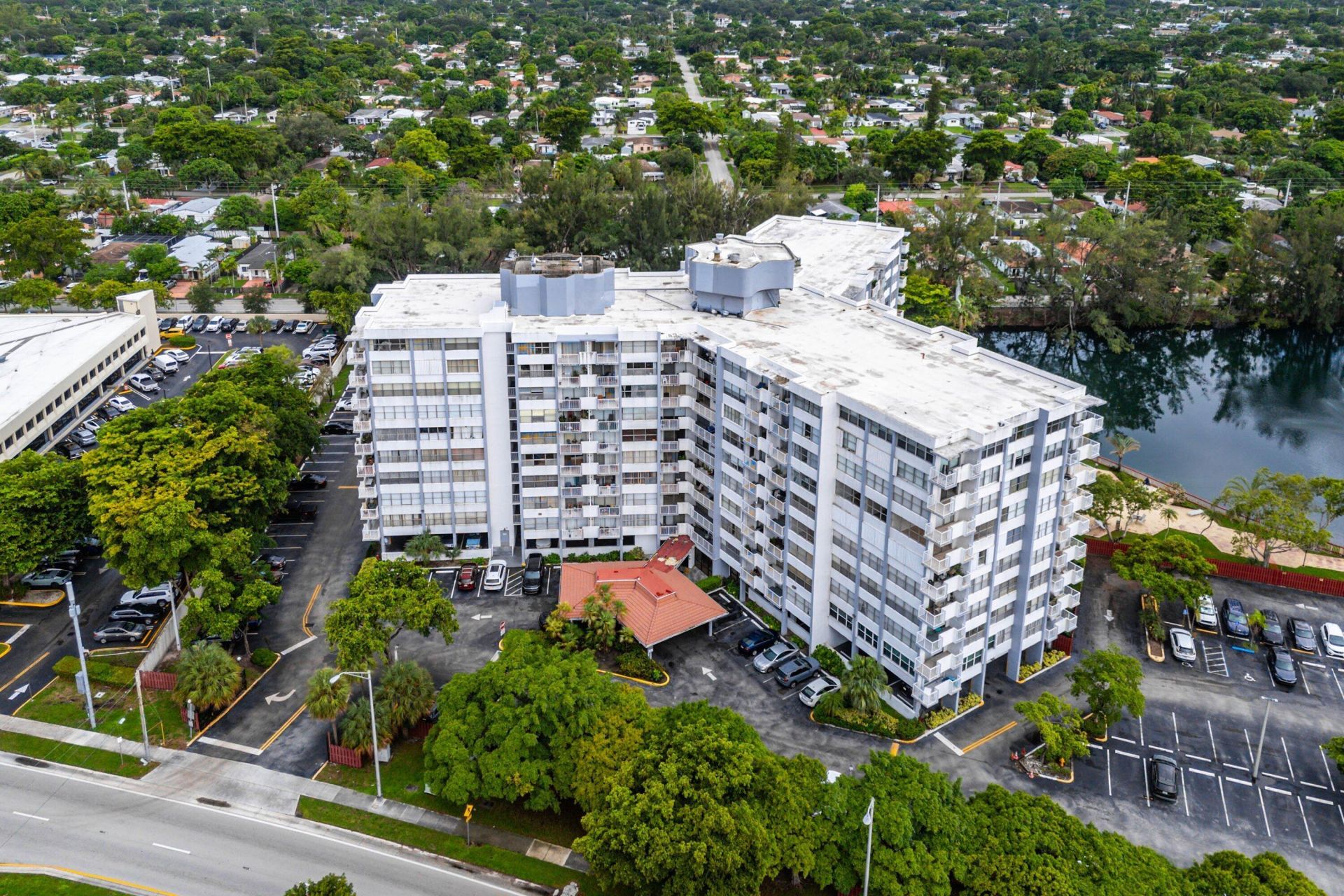 1300 NE Miami Gardens Drive, Unit 308E, Miami, FL 33179 Photo