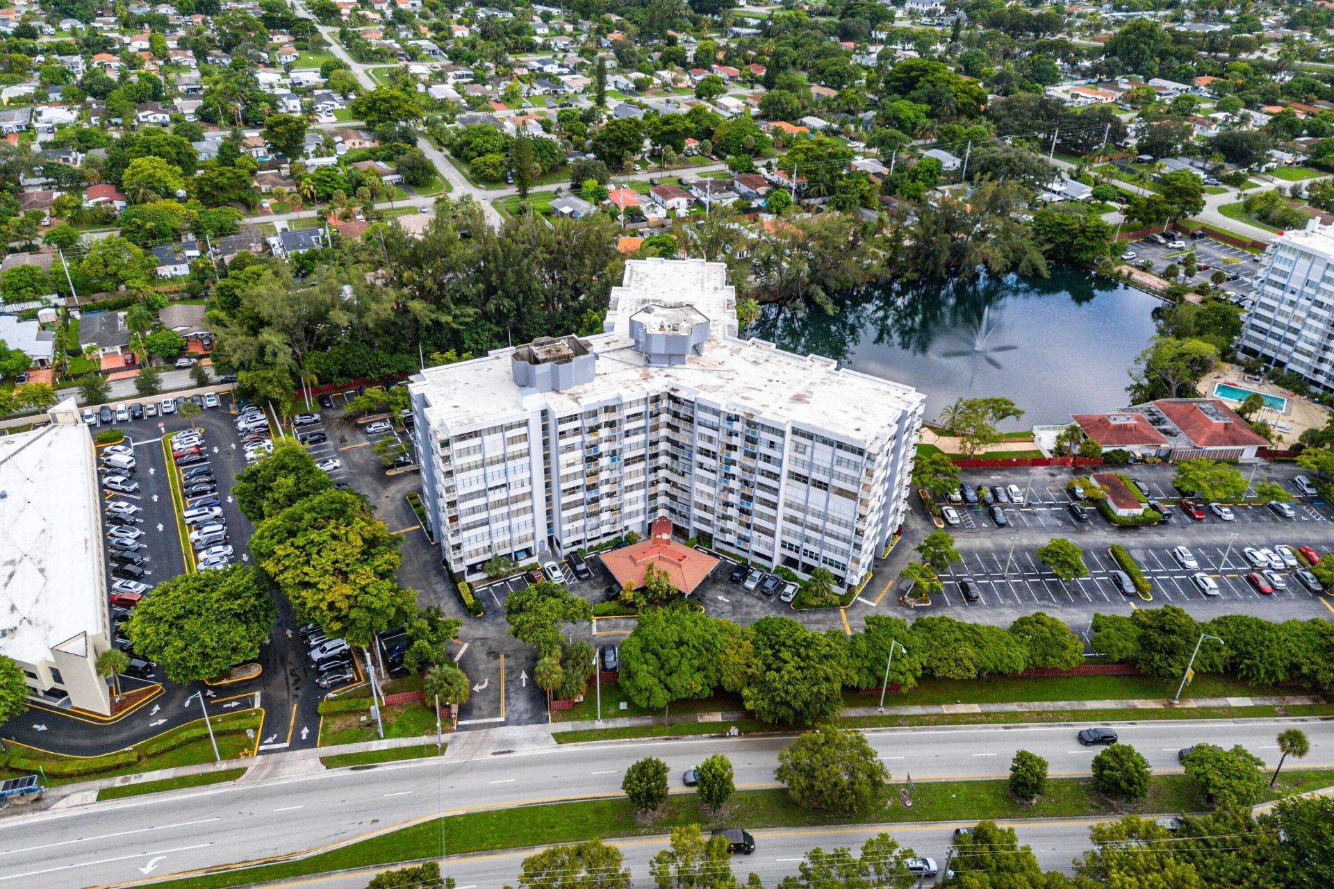 1300 NE Miami Gardens Drive, Unit 308E, Miami, FL 33179 Photo