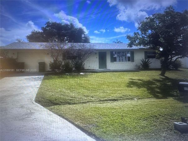 1155 SE Sabina Ln , Unit 1, Port St. Lucie, FL 34983