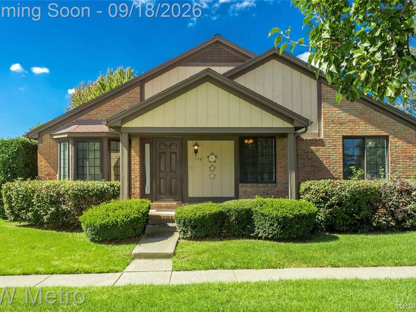 178 Meadow Lane Circle, Rochester Hills, Mi 48307