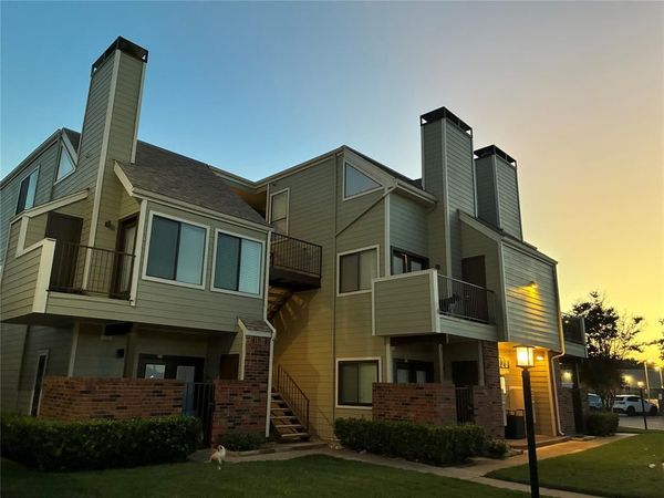 3129 Sondra Drive, Unit 205, Fort Worth, TX 76107