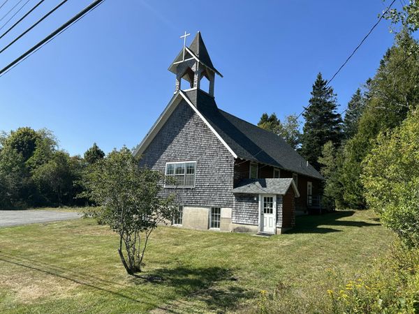 1358 Tremont Road, Tremont, ME 04674