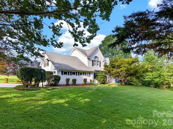 69 Sunwest Drive, Arden, NC 28704