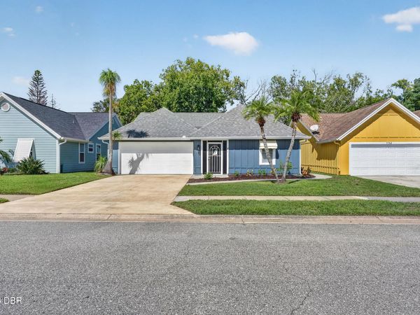 736 Pine Shores Circle, New Smyrna Beach, FL 32168