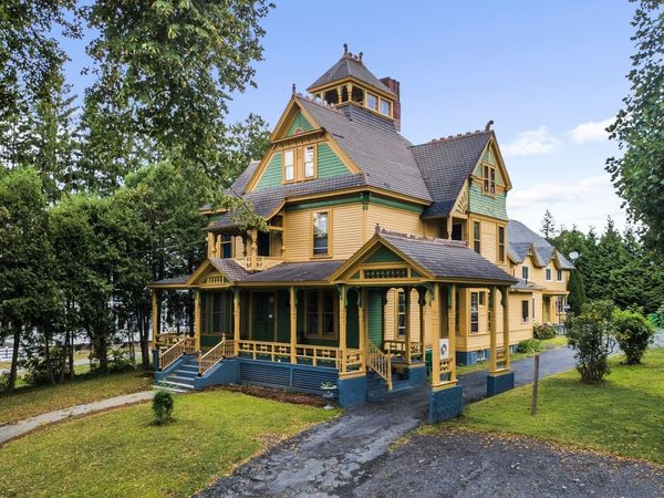 33-35 Prescott St, Clinton, MA 01510
