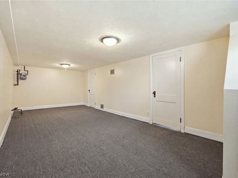16401 Claire Avenue, Cleveland, OH 44111 Photo 21