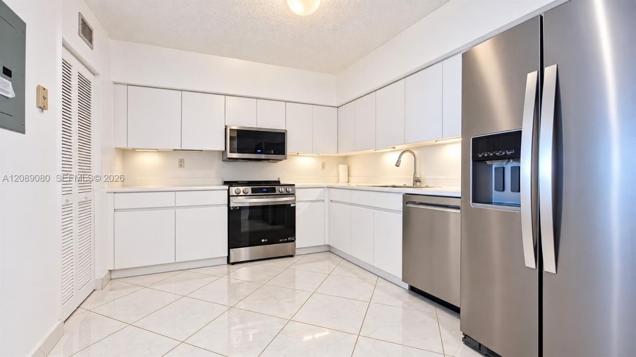 9455 Collins Ave, Unit 1003, Surfside, FL 33154 Photo