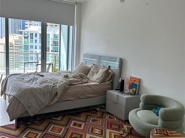 1300 Brickell Bay Dr, Unit 2213, Miami, FL 33131