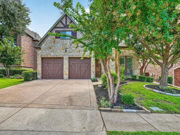 2024 S Hill Drive , Irving, TX 75038