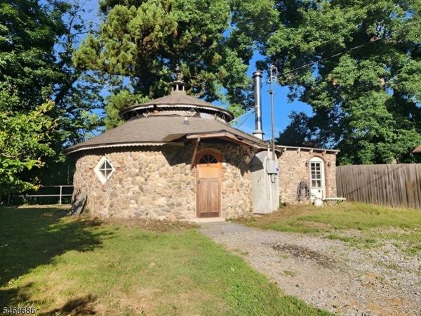 30 N Riverview Ave, Knowlton, NJ 07832