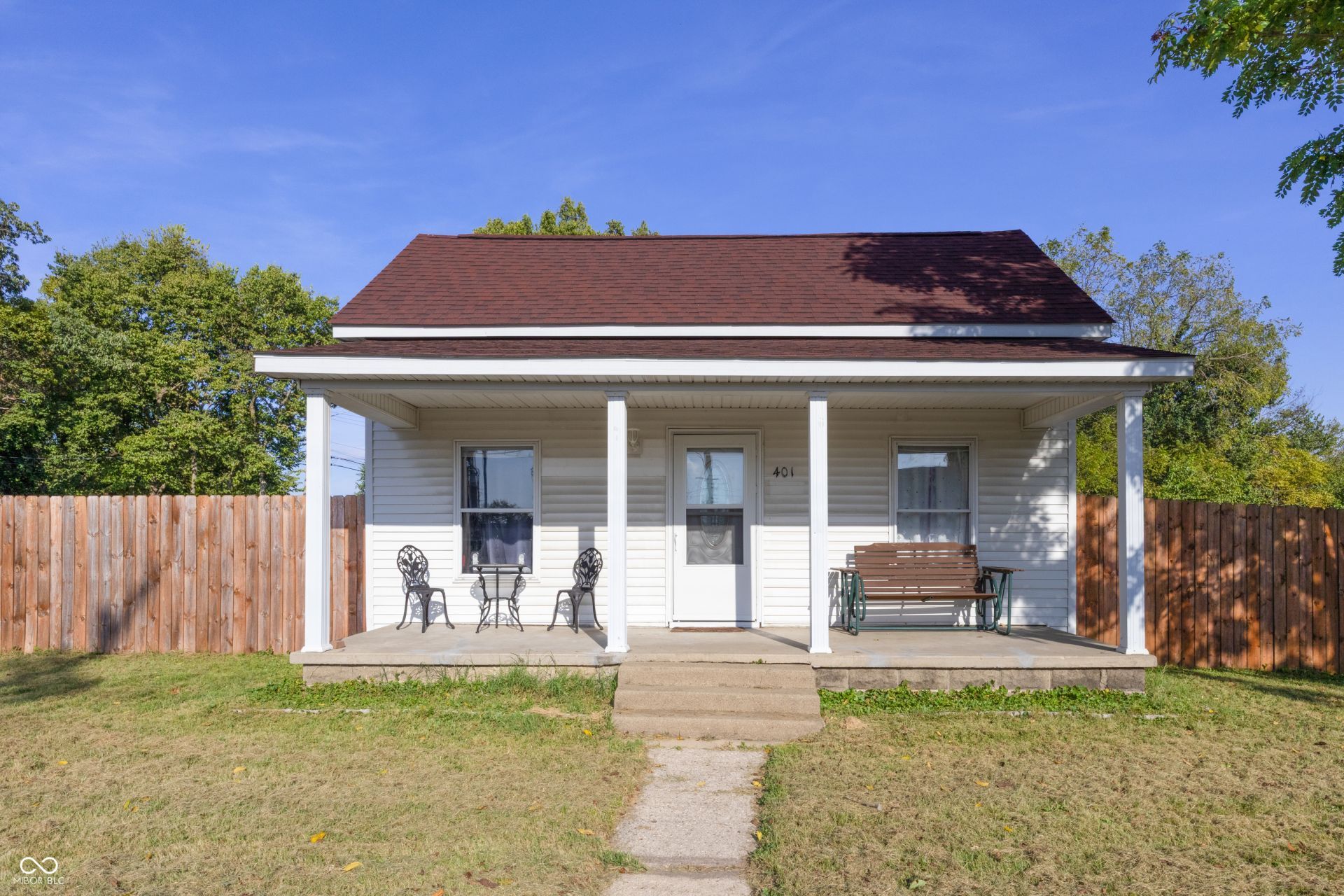 401 S Kyle Street, Edinburgh, IN 46124 Main Photo