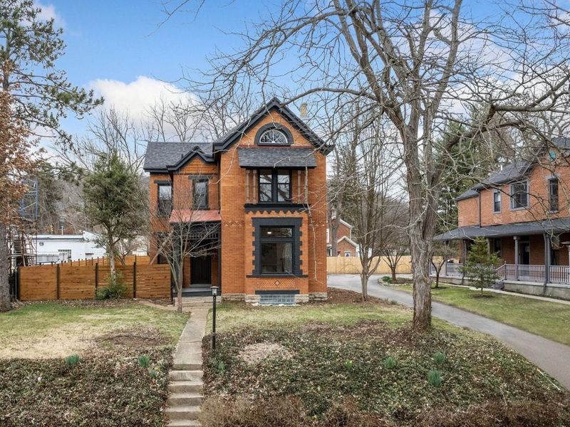 6606 Madison Road, Cincinnati, OH 45227 Photo 2